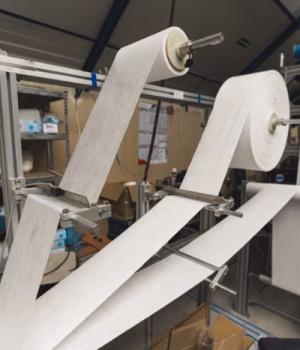 production-medical-masks-medical-mask-development-machine